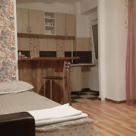 Studio Timpuri Noi 50 Бухарест Экстерьер фото